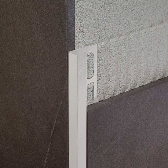 Immagine di PROFILO ANGOLARE QUADRO ALLUMINIO VERNICIATO BEIGE SPESSORE 10 MM L. 270 CM COD. ZQVN/10