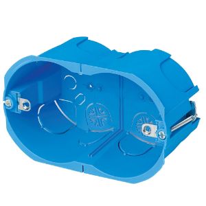 Immagine di SCATOLA PORTAFRUTTI PER CARTONGESSO 3 POSTI