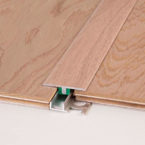 Immagine di PROFILO ALLUMINIO RIVESTITO DEC. 40 GIUNZIONE PARI LIVELLO L. 4 CM L. 270 CM (PER ASKANIA)